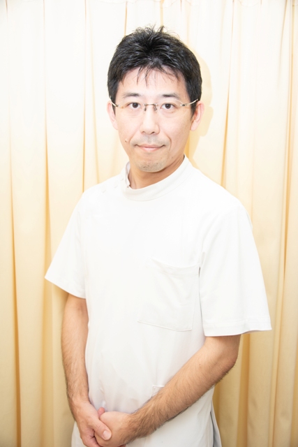 鍼灸師 岡本 裕次郎